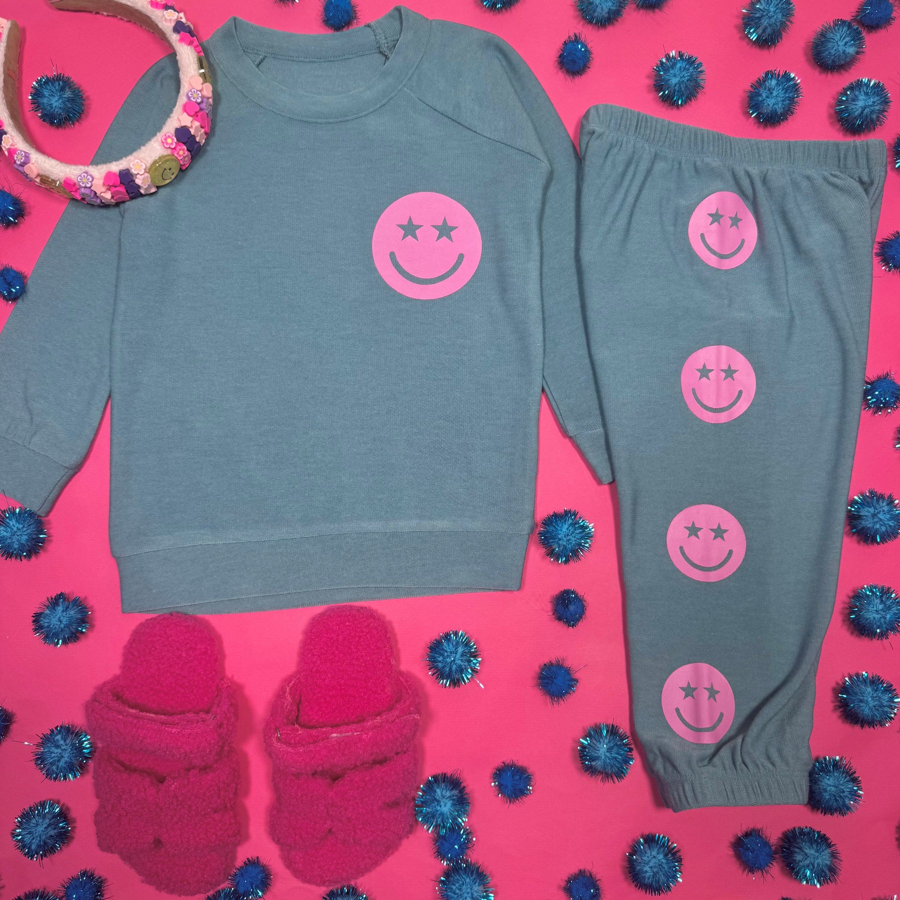 STAR EYED SMILEY FACE SWEATPANTS - SWEATPANTS