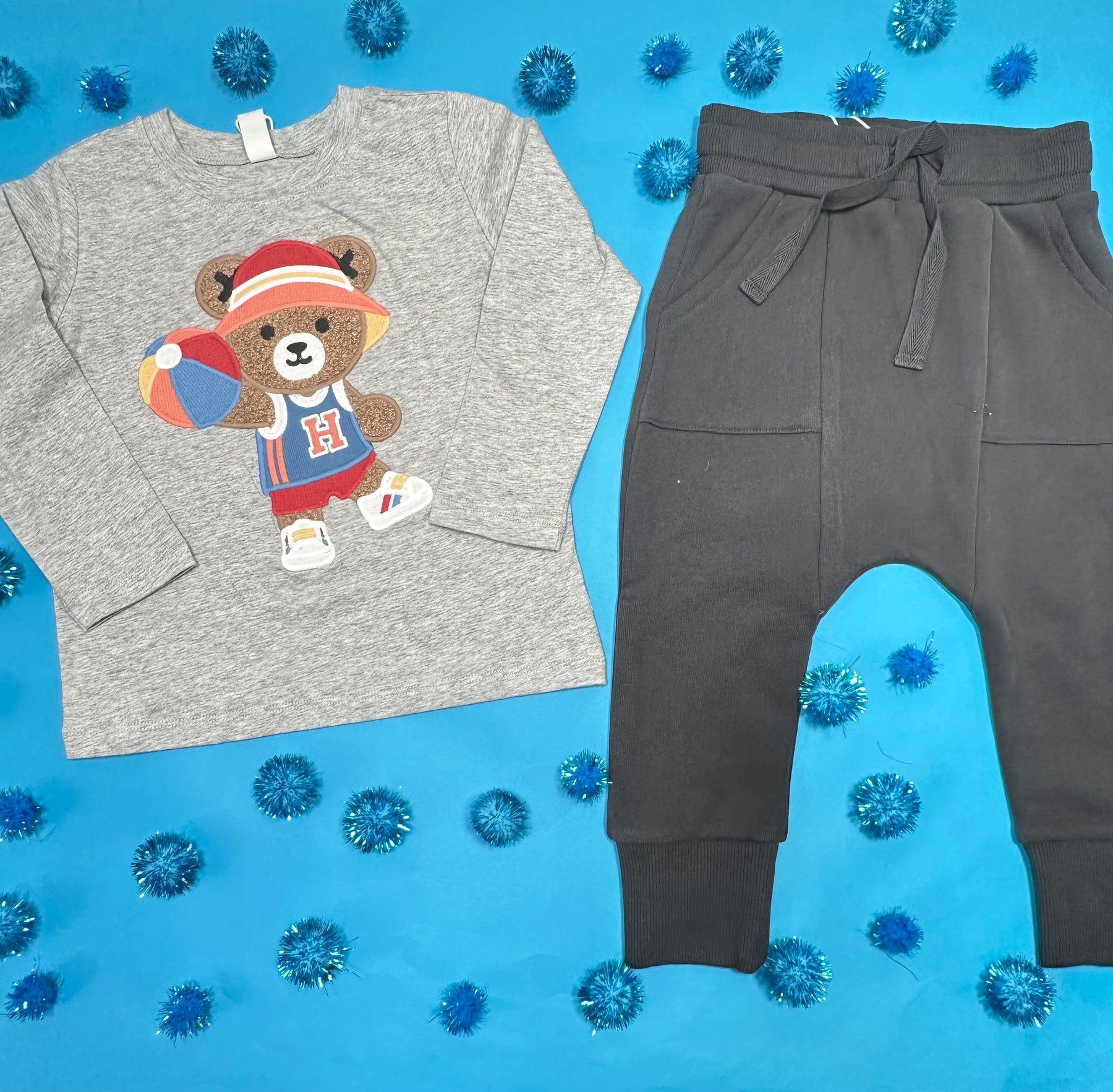 SLOUCHY SWEATPANTS