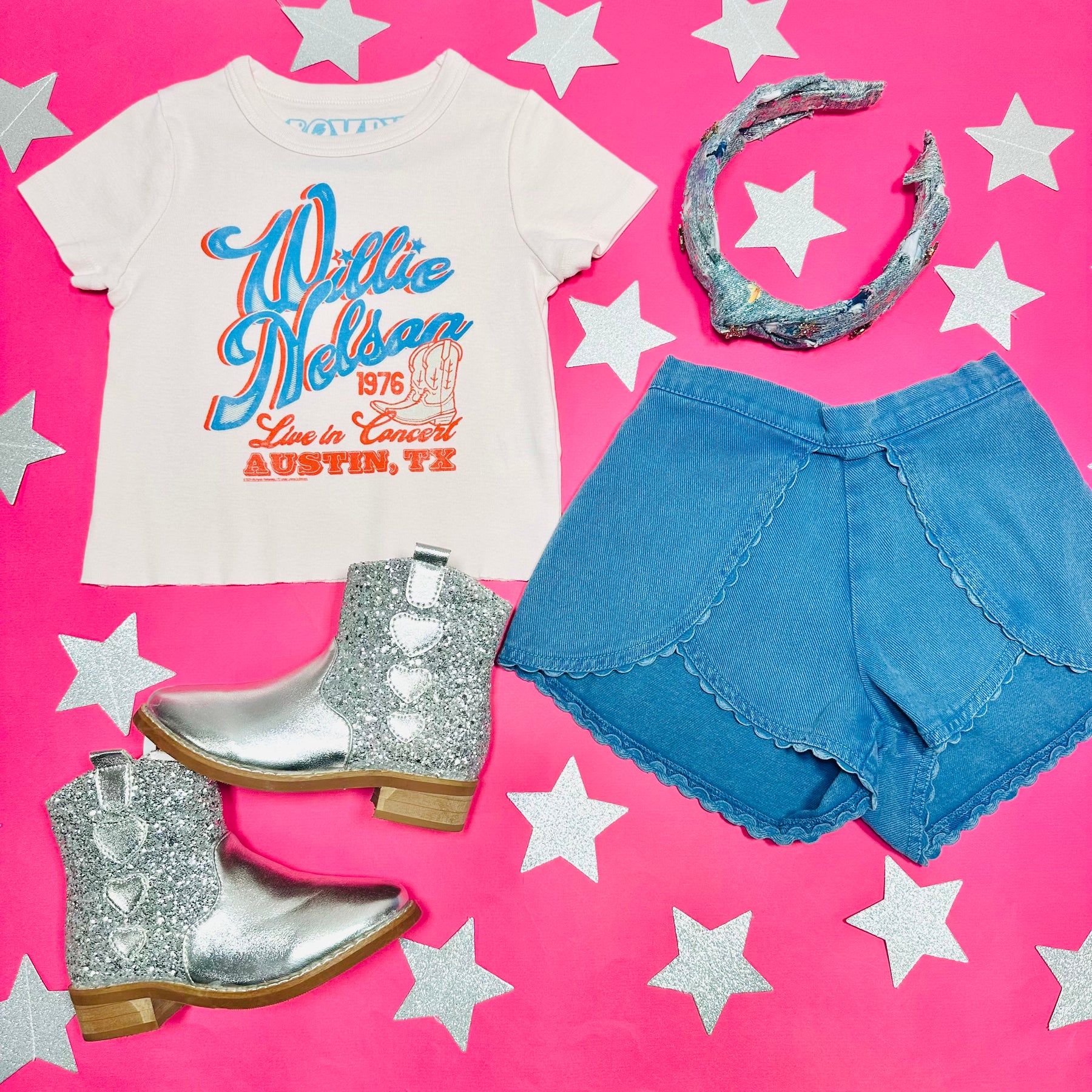 WILLIE NELSON AUSTIN COWBOY BOOTS TSHIRT - SHORT SLEEVE TOPS