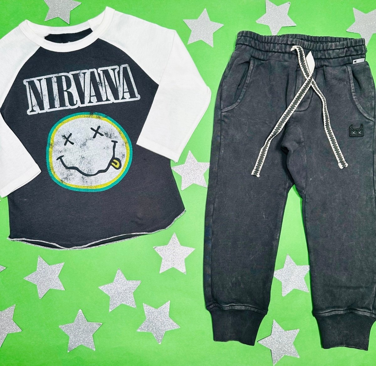NIRVANA LONG SLEEVE RAGLAN TSHIRT - LONG SLEEVE TOPS