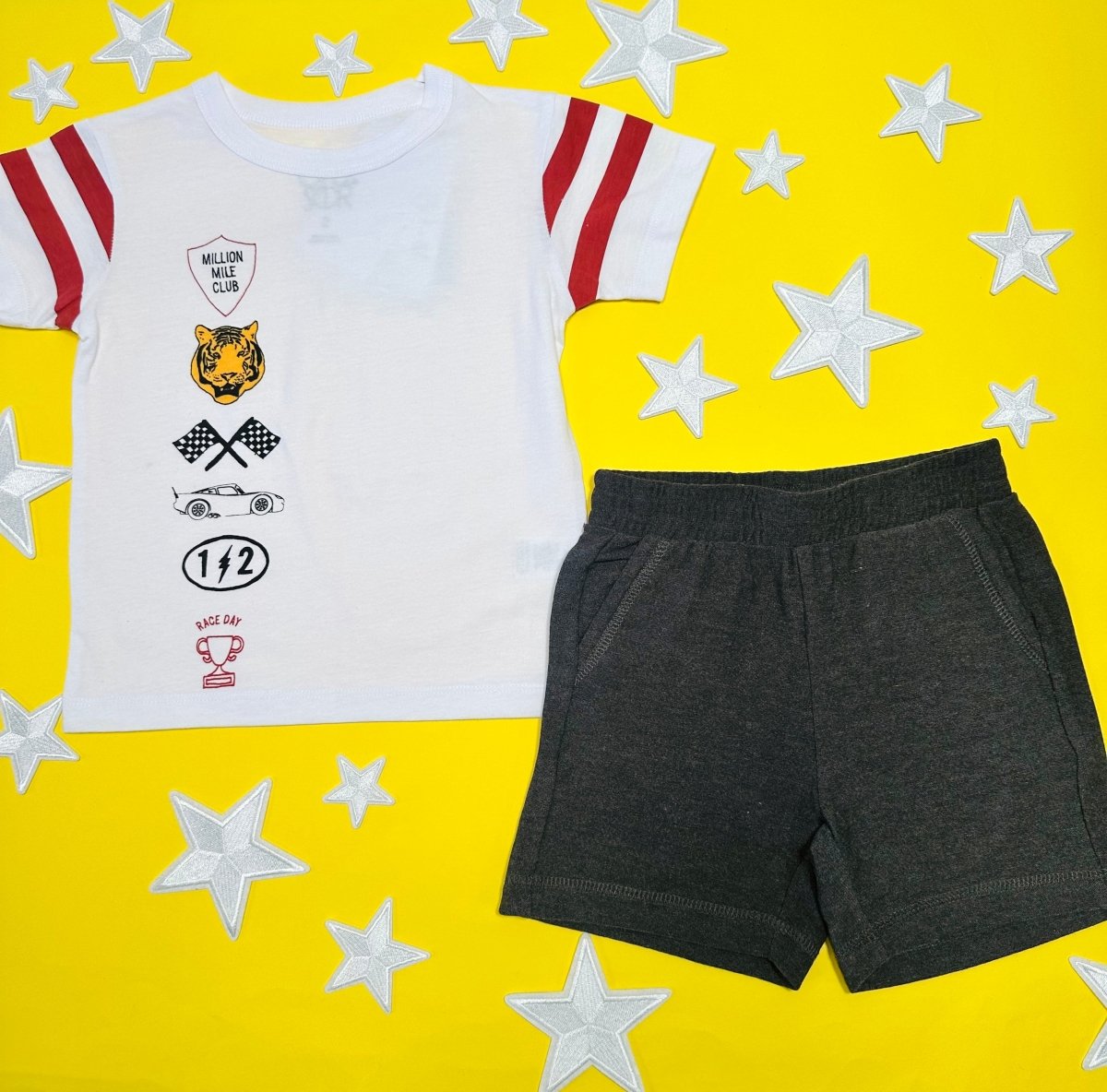 RACING SYMBOLS TSHIRT - SHORT SLEEVE TOPS