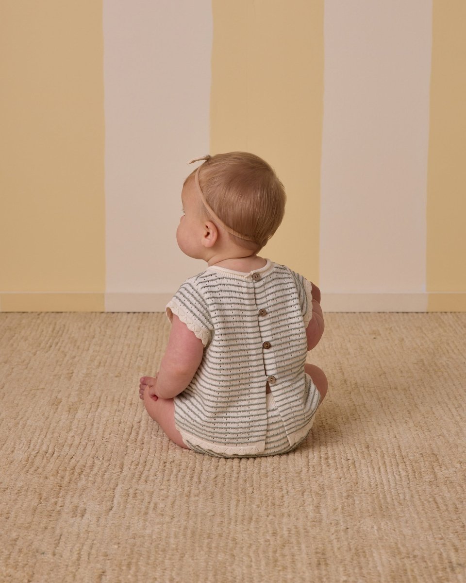 STRIPE SCALLOP KNIT TOP AND BLOOMERS SET - SET