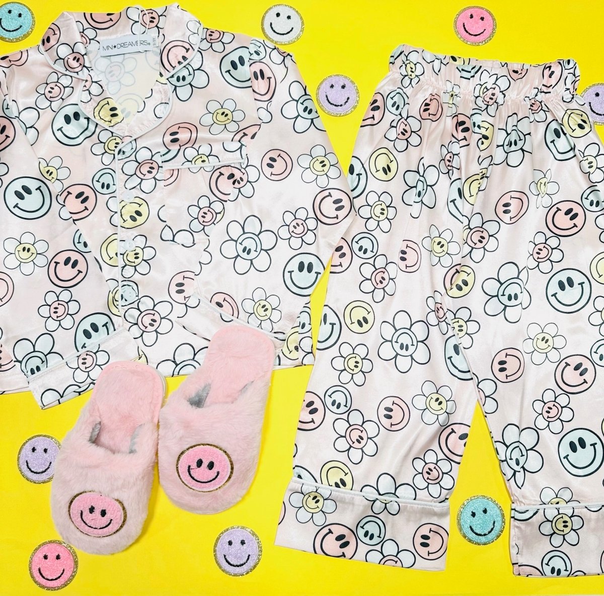 SUNNY SMILEY FACE DAISY TWO PIECE SET - SET