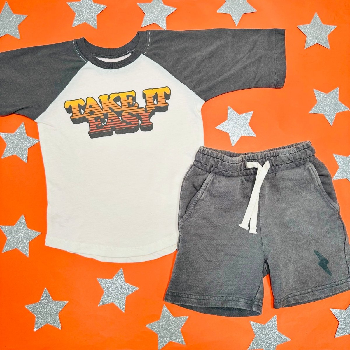 TAKE IT EASY RAGLAN TSHIRT - SHORT SLEEVE TOPS