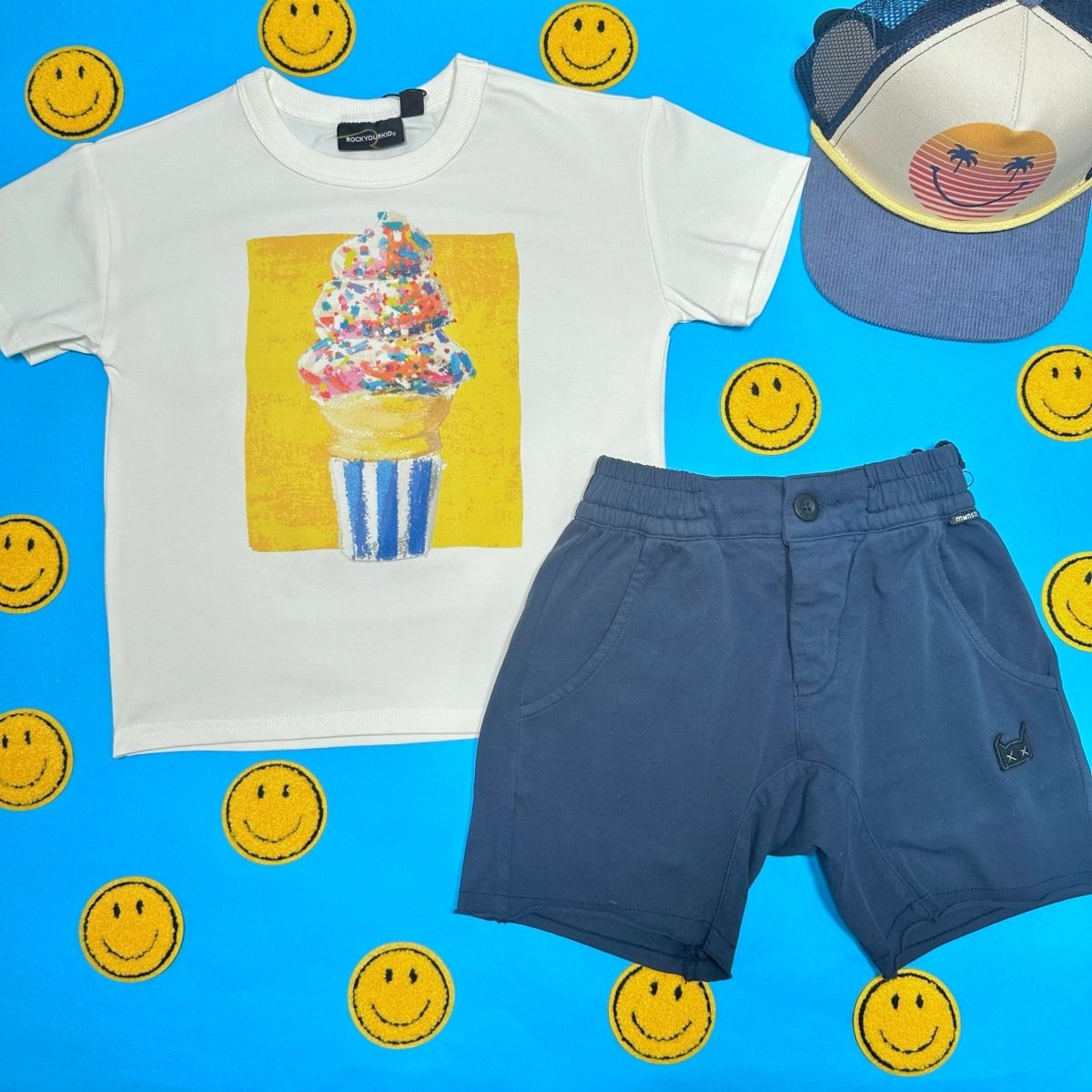 VOLCAN SHORTS - SHORTS