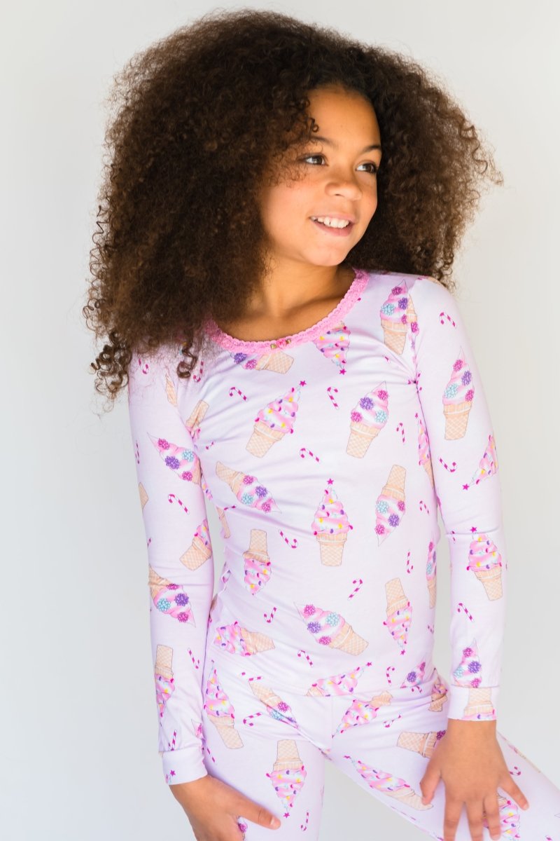XMAS SWIRL LONG SLEEVE PJS - PAJAMAS