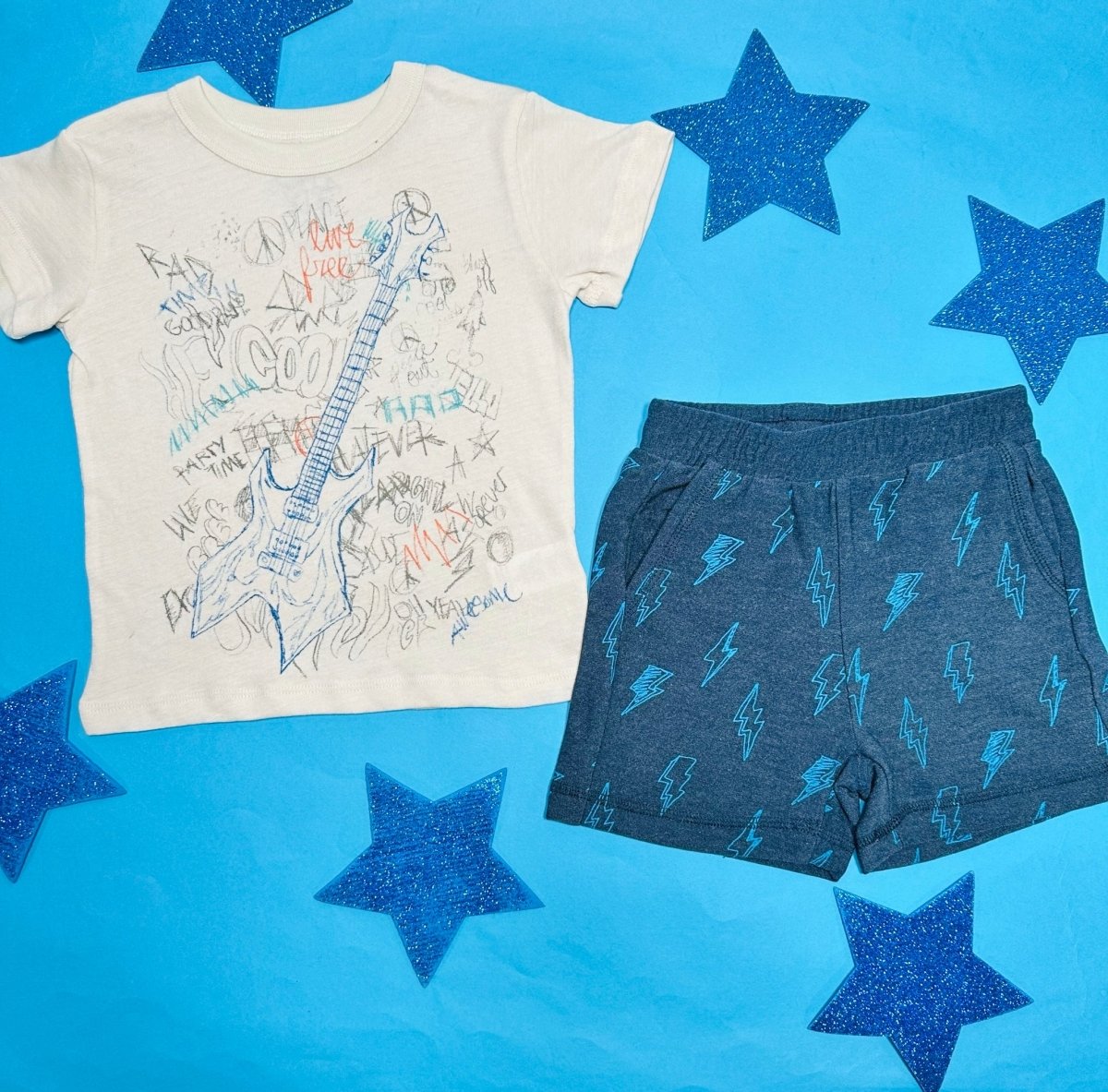 GUITAR DOODLE TSHIRT - CHASER KIDS