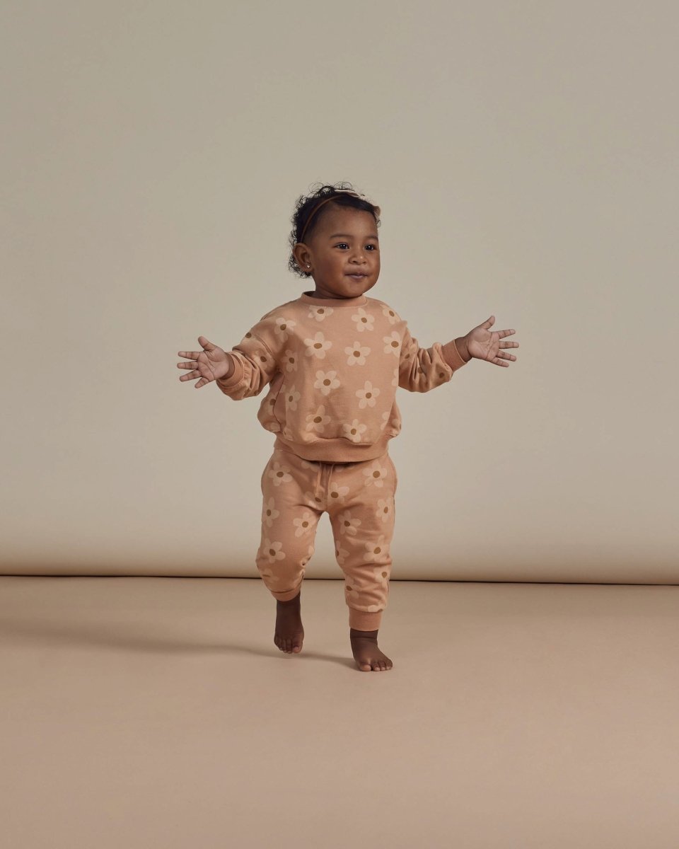 MELON DAISY SWEATSHIRT AND SWEATPANTS SET - RYLEE + CRU
