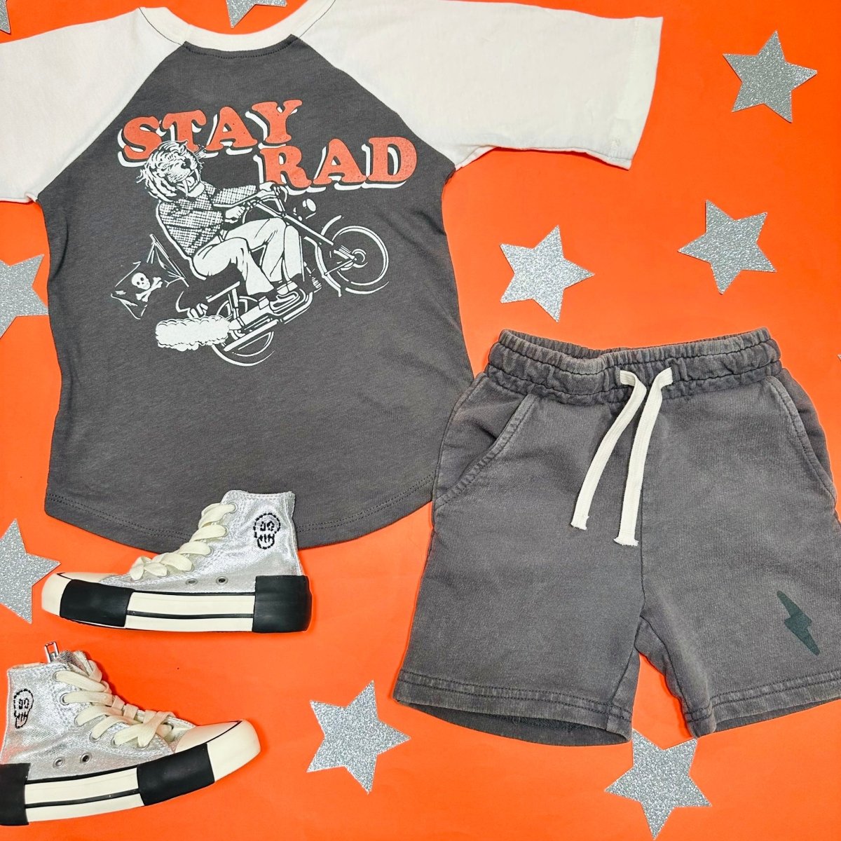 ROAD TRIPPER SHORTS - TINY WHALES