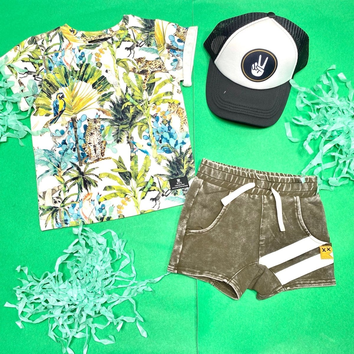 STRIPE SHORTS - SHORTS