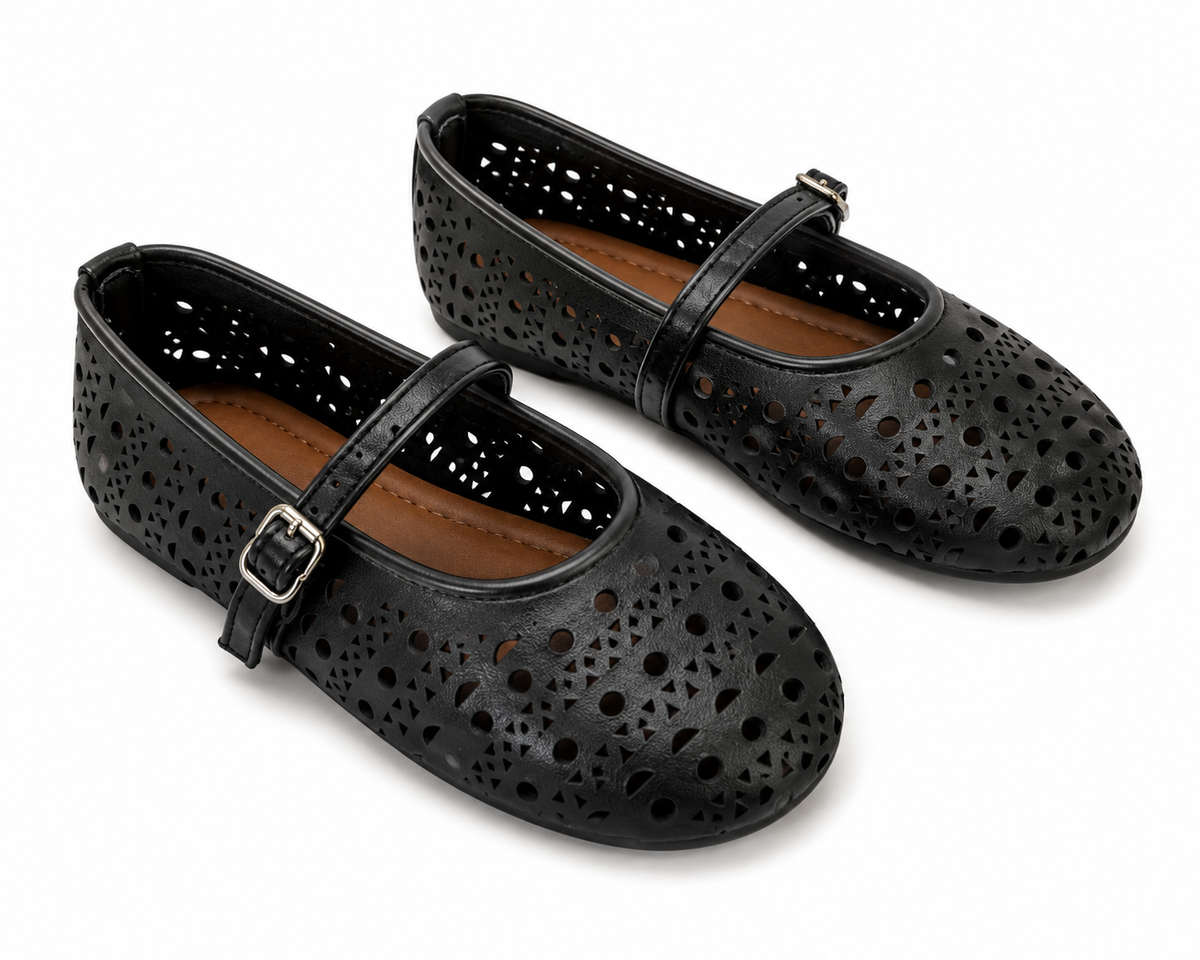 LILY EYELET FLATS