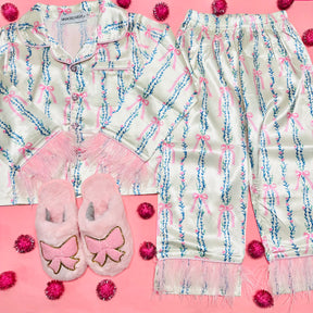 SHABBY CHIC BOWS SILKY SET W/ FEATHERS