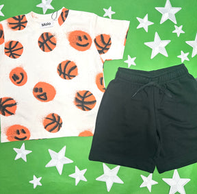 BASKETBALLS RILEY TSHIRT