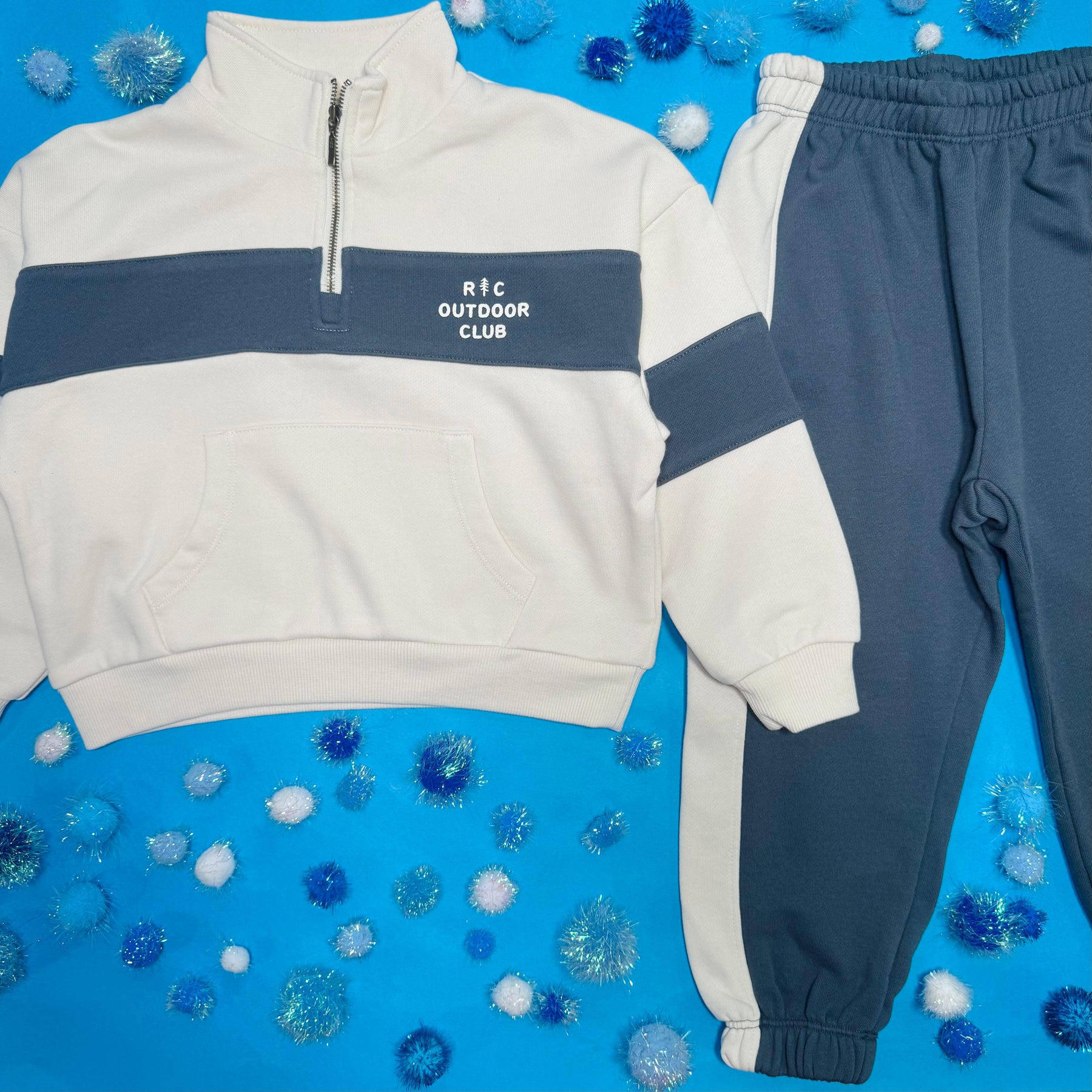 OUTDOOR CLUB PANEL STRIPE HALF ZIP SWEATSHIRT