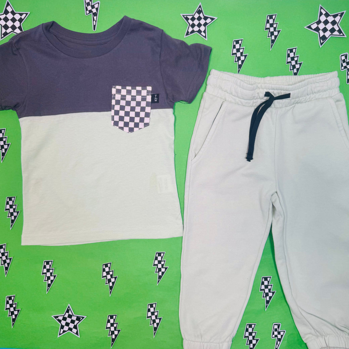 VIBE CHECK POCKET TSHIRT - SHORT SLEEVE TOPS