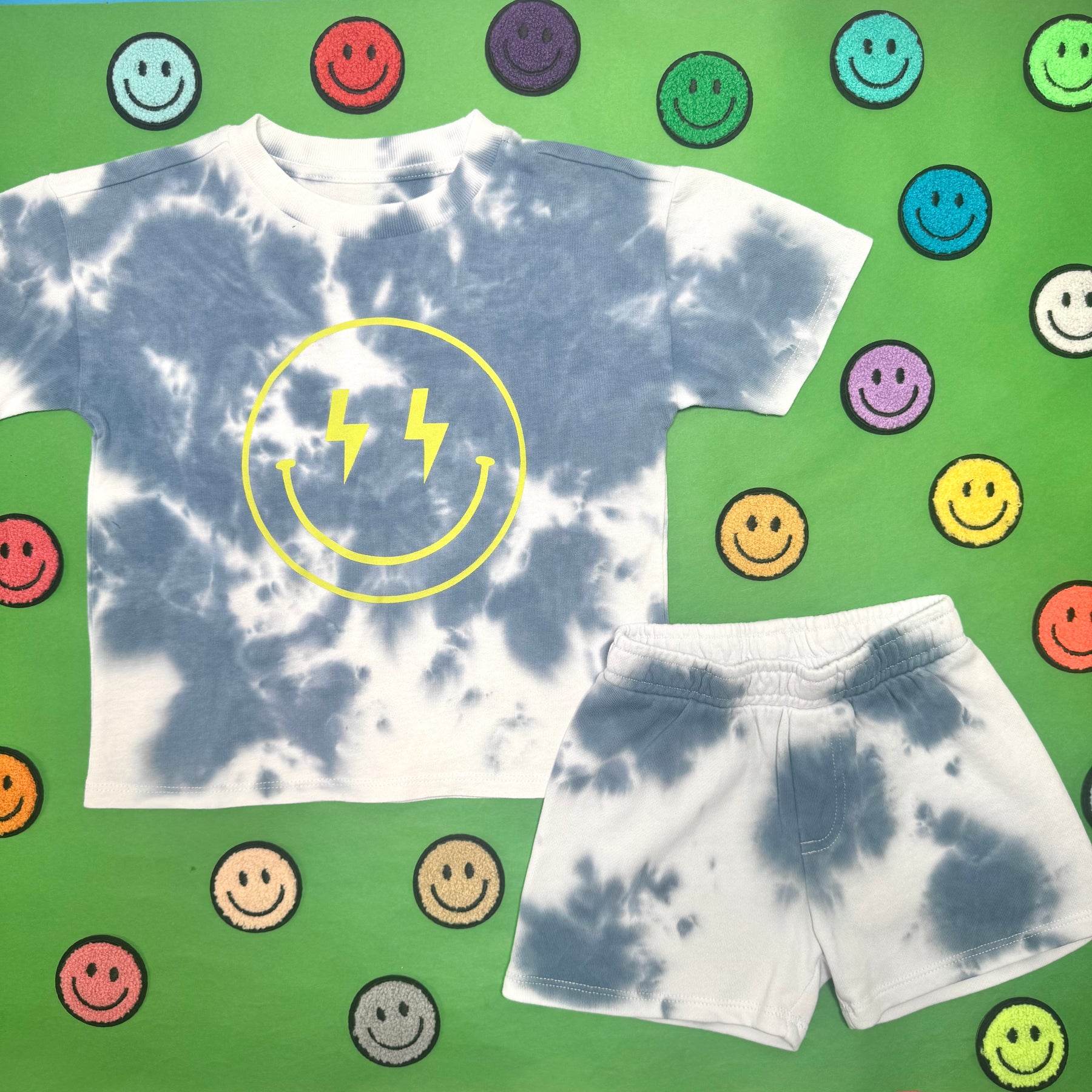 BOLT SMILEY FACE TIE DYE TSHIRT