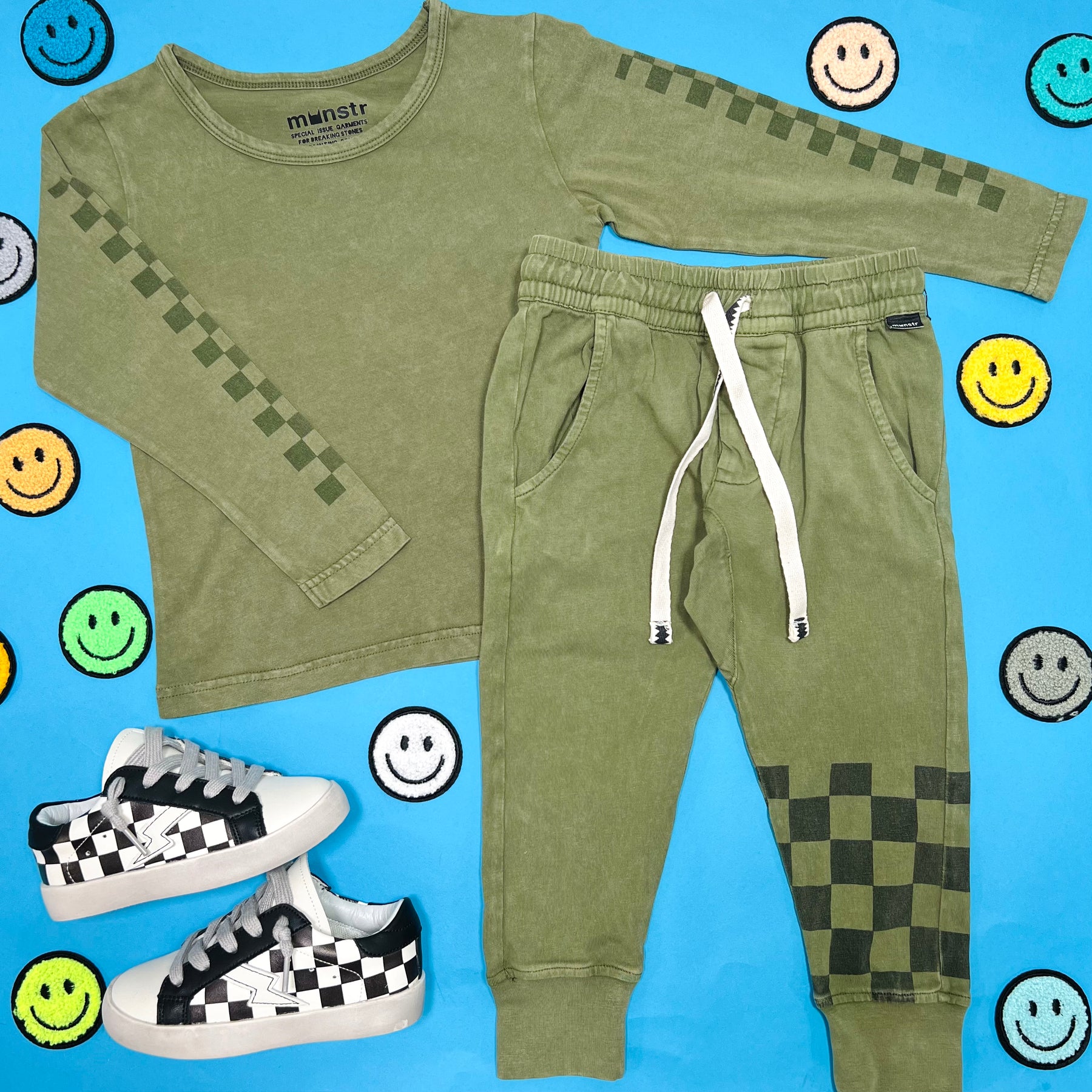 CHECK FLAG SWEATPANTS