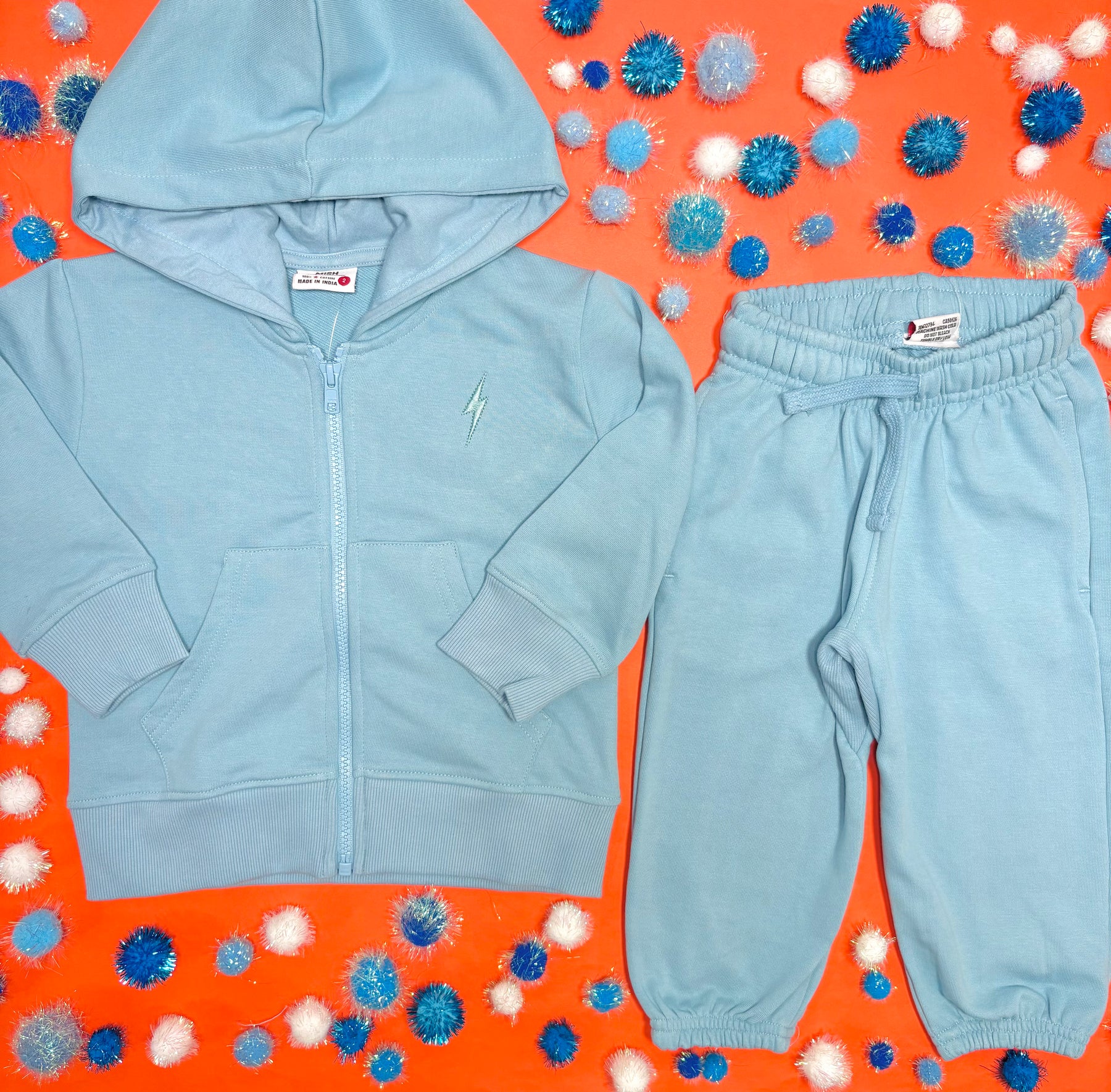 TONAL BOLT SOLID ZIP UP HOODIE