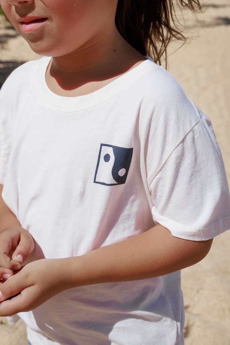 ALOHA SUNSHINE VIBES TSHIRT (PREORDER) - SHORT SLEEVE TOPS