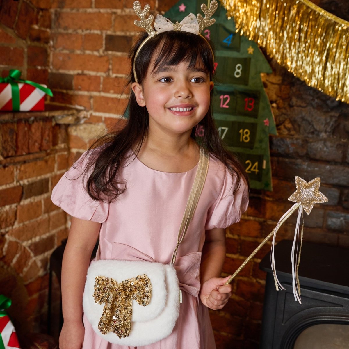 FLUFFY SEQUIN BOW BAG - ROCKAHULA