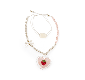 STRAWBERRY HEART PEARL NECKLACE (PREORDER) - LILIES & ROSES