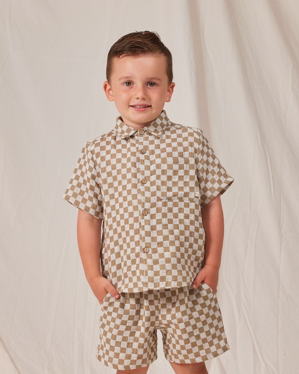 CHECK SHORT SLEEVE BUTTON DOWN TOP - BUTTON DOWNS