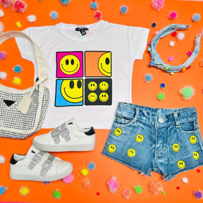 SMILEY FACE COLOR BLOCK TSHIRT - FLOWERS BY ZOE