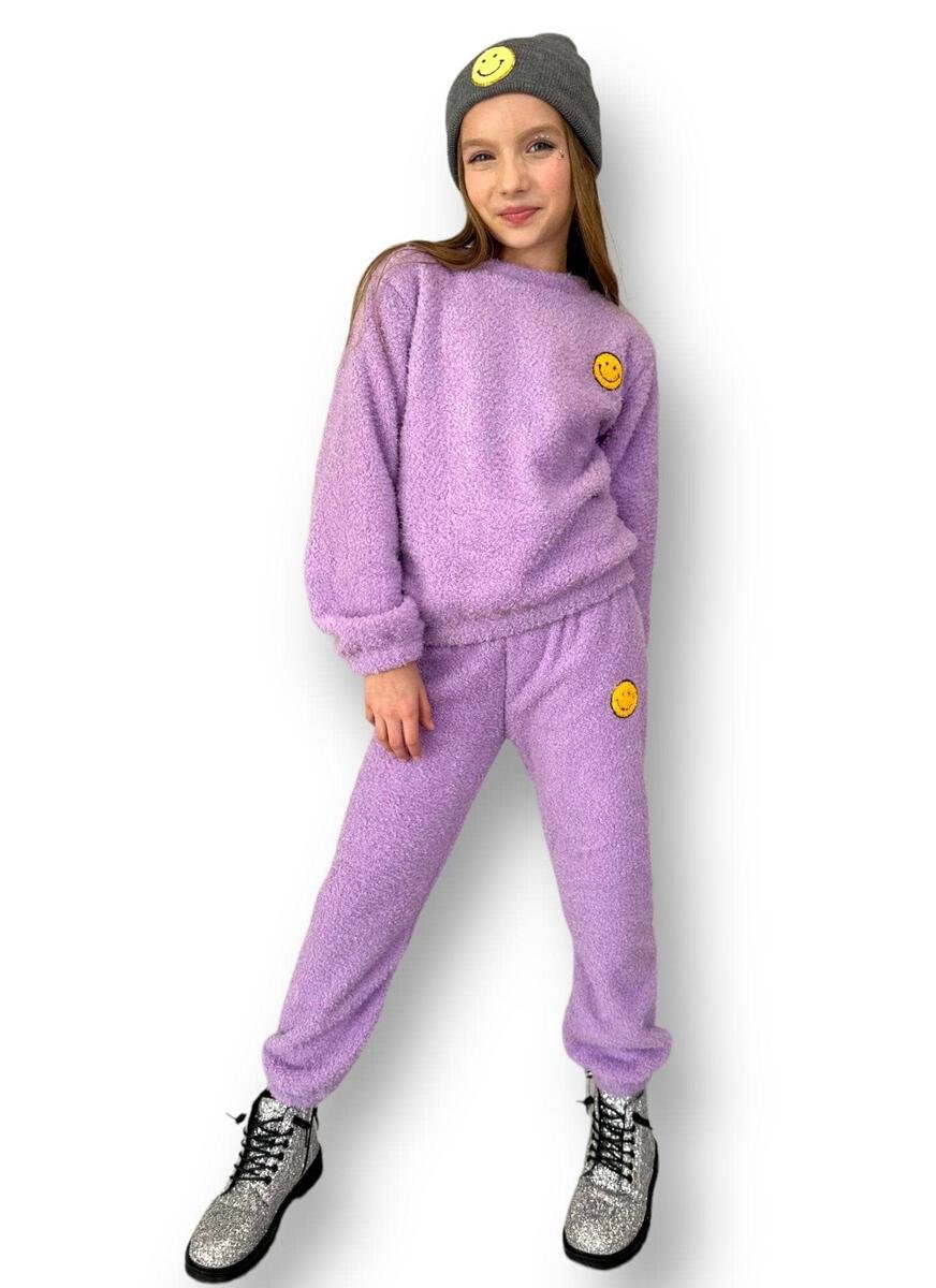 SMILEY FUZZY SWEATSHIRT AND SWEATPANTS SET (PREORDER) - LOLA AND THE BOYS