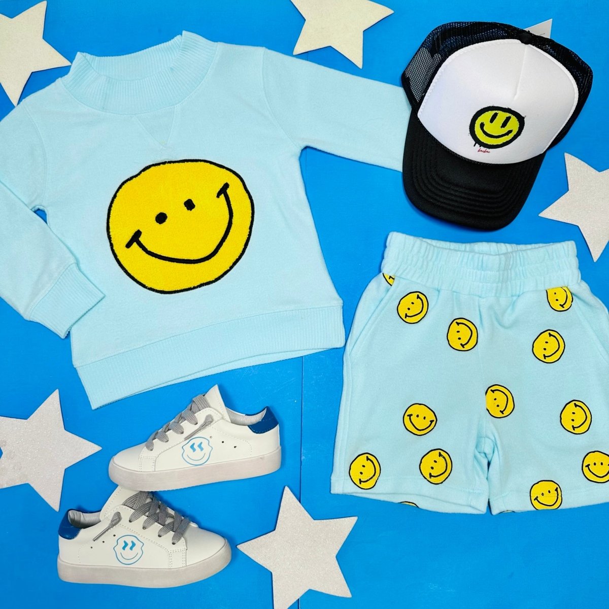 SMILEY SHORTS - SHORTS
